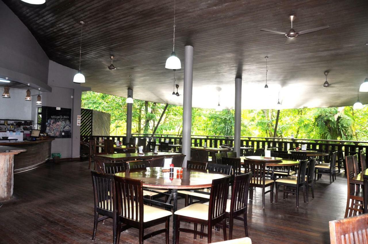 Mulu National Park Hotel Exterior photo